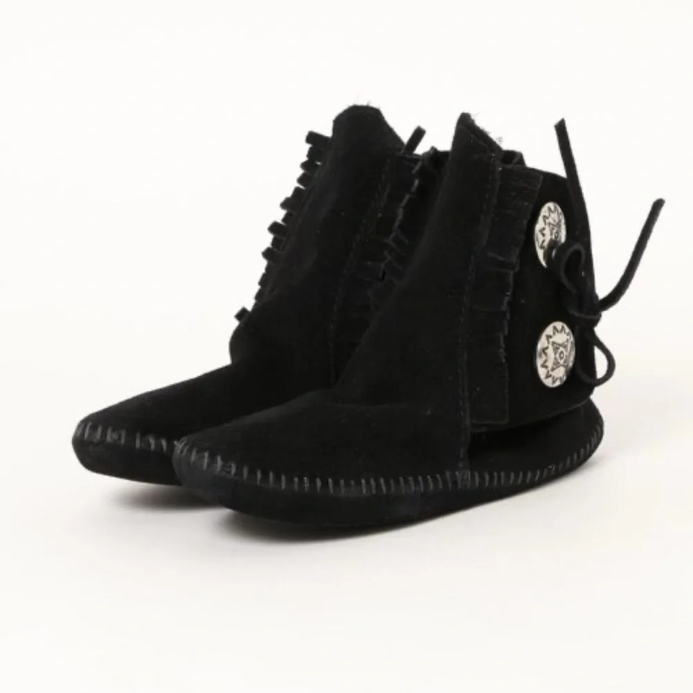 Minnetonka Black suede leather Moccasins with Decorative silver Buttons - Picture 3 of 12
